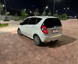 Noleggio Mercedes-Benz A180. Auto Economica, Comfort, Premium per il noleggio in Armenia ✓ Cauzione di Senza deposito ✓ Opzioni assicurative RCT.