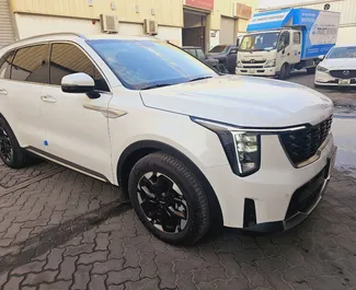 Noleggio auto Kia Sorento 2024 negli Emirati Arabi Uniti, con carburante Benzina e 200 cavalli di potenza ➤ A partire da 220 AED al giorno.