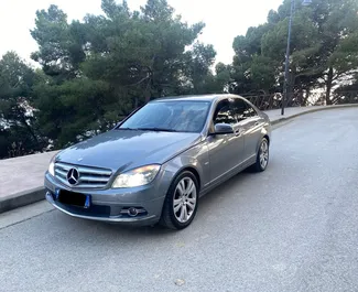 Vista frontale di un noleggio Mercedes-Benz C220 a Durazzo, Albania ✓ Auto #8933. ✓ Cambio Automatico TM ✓ 1 recensioni.