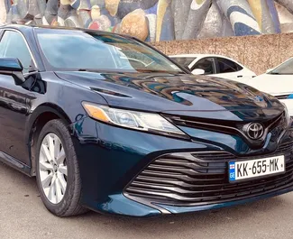 Noleggio auto Toyota Camry 2021 in Georgia, con carburante Benzina e 203 cavalli di potenza ➤ A partire da 125 GEL al giorno.