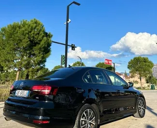 Noleggio auto Volkswagen Jetta 2016 in Albania, con carburante Benzina e 112 cavalli di potenza ➤ A partire da 30 EUR al giorno.