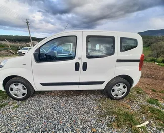 Noleggio auto Fiat Fiorino #9393 Manuale all'aeroporto di Bodrum, dotata di motore 1,4L ➤ Da Leone in Turchia.