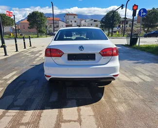 Noleggio auto Volkswagen Jetta 2013 in Albania, con carburante Diesel e 140 cavalli di potenza ➤ A partire da 55 EUR al giorno.