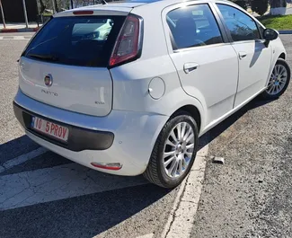 Noleggio auto Fiat Grande Punto 2010 in Albania, con carburante Diesel e  cavalli di potenza ➤ A partire da 41 EUR al giorno.