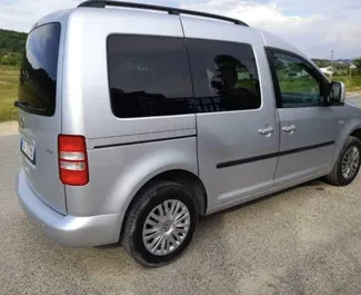 Noleggio Volkswagen Caddy. Auto Economica, Comfort, Monovolume per il noleggio in Albania ✓ Cauzione di Deposito di 100 EUR ✓ Opzioni assicurative RCT, CDW, SCDW, FDW, Furto.