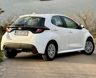 Noleggio auto Toyota Yaris 2023 in Montenegro, con carburante Benzina e 125 cavalli di potenza ➤ A partire da 47 EUR al giorno.