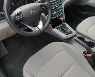 Vista frontale di un noleggio Hyundai Elantra a Tbilisi, Georgia ✓ Auto #9593. ✓ Cambio Automatico TM ✓ 0 recensioni.