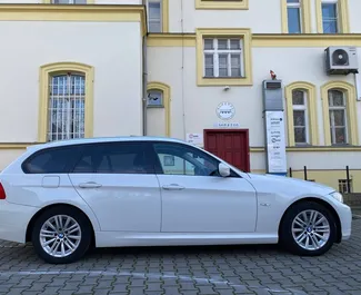 Noleggio auto BMW 3-series Touring 2011 in Cechia, con carburante Benzina e 143 cavalli di potenza ➤ A partire da 48 EUR al giorno.