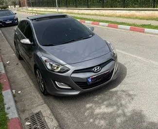 Noleggio auto Hyundai i30 2013 in Albania, con carburante Diesel e 110 cavalli di potenza ➤ A partire da 22 EUR al giorno.