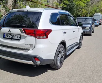 Noleggio auto Mitsubishi Outlander Xl 2019 in Georgia, con carburante Ibrido e 250 cavalli di potenza ➤ A partire da 104 GEL al giorno.