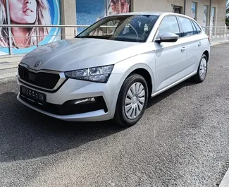 Vista frontale di un noleggio Skoda Scala a Budva, Montenegro ✓ Auto #9677. ✓ Cambio Automatico TM ✓ 0 recensioni.