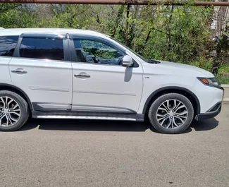 Noleggio auto Mitsubishi Outlander Xl #9706 Automatico a Tbilisi, dotata di motore 3,0L ➤ Da Grigol in Georgia.