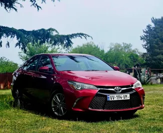 Noleggio auto Toyota Camry 2016 in Georgia, con carburante Benzina e 190 cavalli di potenza ➤ A partire da 90 GEL al giorno.