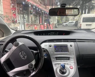 Noleggio Toyota Prius. Auto Economica, Comfort per il noleggio in Georgia ✓ Cauzione di Senza deposito ✓ Opzioni assicurative RCT.