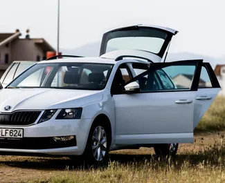 Noleggio auto Skoda Octavia Combi 2018 in Montenegro, con carburante Diesel e 85 cavalli di potenza ➤ A partire da 28 EUR al giorno.