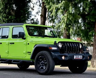 Noleggio auto Jeep Wrangler Sahara 2021 in Georgia, con carburante Benzina e 270 cavalli di potenza ➤ A partire da 245 GEL al giorno.