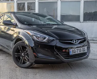 Vista frontale di un noleggio Hyundai Elantra a Tbilisi, Georgia ✓ Auto #9872. ✓ Cambio Manuale TM ✓ 1 recensioni.