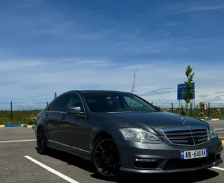 Noleggio auto Mercedes-Benz S-Class 2007 in Albania, con carburante Diesel e 235 cavalli di potenza ➤ A partire da 60 EUR al giorno.