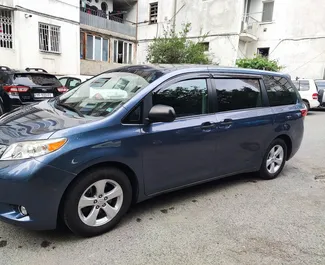 Noleggio auto Toyota Sienna #10096 Automatico a Tbilisi, dotata di motore 3,5L ➤ Da Lasha in Georgia.