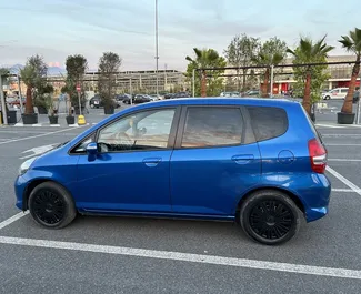 Noleggio auto Honda Jazz 2007 in Albania, con carburante Benzina e 93 cavalli di potenza ➤ A partire da 22 EUR al giorno.