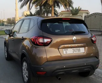 Noleggio auto Renault Captur 2020 negli Emirati Arabi Uniti, con carburante Benzina e 140 cavalli di potenza ➤ A partire da 115 AED al giorno.