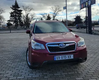 Vista frontale di un noleggio Subaru Forester a Tbilisi, Georgia ✓ Auto #10140. ✓ Cambio Automatico TM ✓ 0 recensioni.