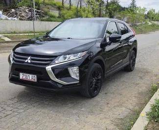 Vista frontale di un noleggio Mitsubishi Eclipse Cross a Tbilisi, Georgia ✓ Auto #10296. ✓ Cambio Automatico TM ✓ 0 recensioni.