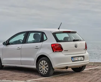 Noleggio auto Volkswagen Polo 2014 in Montenegro, con carburante Benzina e 100 cavalli di potenza ➤ A partire da 25 EUR al giorno.