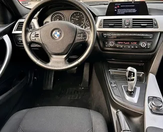 Motore Diesel da 2,0L di BMW 320d 2014 per il noleggio all'aeroporto di Tirana.