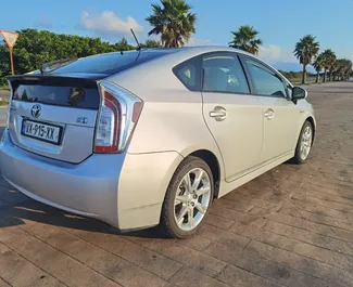 Noleggio auto Toyota Prius 2014 in Georgia, con carburante Ibrido e 136 cavalli di potenza ➤ A partire da 65 GEL al giorno.