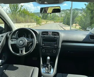 Noleggio auto Volkswagen Golf 6 2009 in Albania, con carburante Diesel e 103 cavalli di potenza ➤ A partire da 33 EUR al giorno.