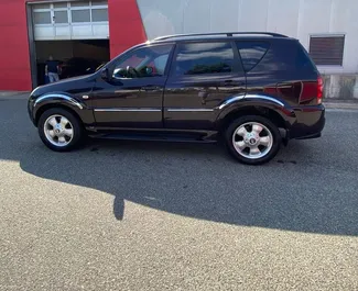 Noleggio auto SsangYong Rexton 2006 in Albania, con carburante Diesel e 130 cavalli di potenza ➤ A partire da 25 EUR al giorno.