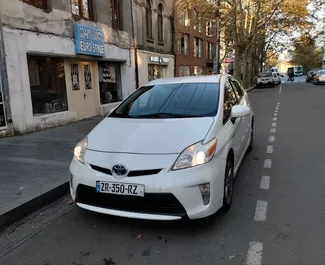 Noleggio auto Toyota Prius #7967 Automatico a Kutaisi, dotata di motore 1,8L ➤ Da Tamaz in Georgia.