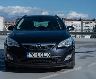 Noleggio auto Opel Astra Sports Tourer #10576 Automatico a Podgorica, dotata di motore 2,0L ➤ Da Stefan in Montenegro.