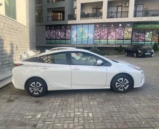 Noleggio auto Toyota Prius 2016 in Georgia, con carburante Ibrido e 120 cavalli di potenza ➤ A partire da 100 GEL al giorno.