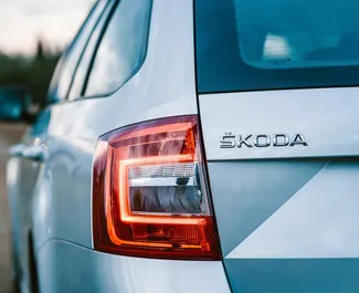 Noleggio Skoda Octavia Combi. Auto Comfort per il noleggio in Montenegro ✓ Cauzione di Deposito di 200 EUR ✓ Opzioni assicurative RCT, CDW, SCDW, FDW, Furto, All'estero, Giovane, Senza deposito.