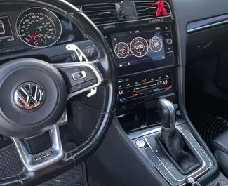 Noleggio auto Volkswagen Golf 7 2016 in Albania, con carburante Diesel e 140 cavalli di potenza ➤ A partire da 30 EUR al giorno.