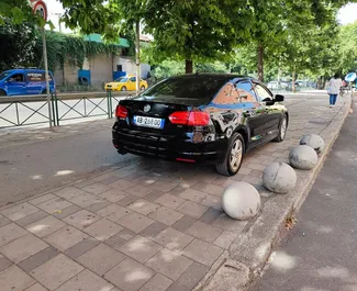 Noleggio auto Volkswagen Jetta #10599 Automatico a Tirana, dotata di motore 2,0L ➤ Da Oltjon in Albania.