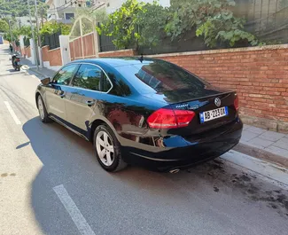 Noleggio auto Volkswagen Passat 2012 in Albania, con carburante Diesel e 140 cavalli di potenza ➤ A partire da 30 EUR al giorno.