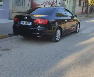 Noleggio auto Volkswagen Jetta #10594 Automatico a Tirana, dotata di motore 2,5L ➤ Da Oltjon in Albania.