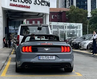 Ford Mustang Cabrio 2019 disponibile per il noleggio a Tbilisi, con limite di chilometraggio di 200 km/giorno.