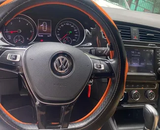 Noleggio auto Volkswagen Golf 7 2015 in Albania, con carburante Diesel e 110 cavalli di potenza ➤ A partire da 50 EUR al giorno.