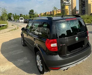 Skoda Yeti 2011 disponibile per il noleggio a Tirana, con limite di chilometraggio di illimitato.