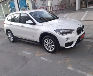 Vista frontale di un noleggio BMW X1 a Limassol, Cipro ✓ Auto #10642. ✓ Cambio Automatico TM ✓ 0 recensioni.