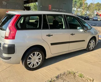 Noleggio auto Citroen C4 Grand Picasso 2010 in Albania, con carburante Diesel e 120 cavalli di potenza ➤ A partire da 35 EUR al giorno.