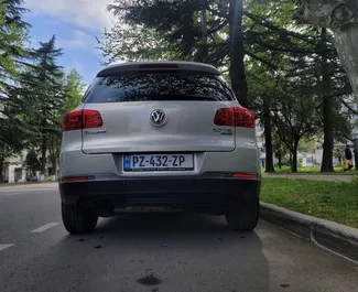 Motore Benzina da 2,0L di Volkswagen Tiguan 2012 per il noleggio a Kutaisi.