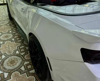 Noleggio Chevrolet Camaro Cabrio. Auto Premium, Lusso, Cabrio per il noleggio in Azerbaigian ✓ Cauzione di Deposito di 500 AZN ✓ Opzioni assicurative RCT.