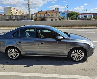 Noleggio auto Volkswagen Jetta 2018 in Albania, con carburante Diesel e 102 cavalli di potenza ➤ A partire da 30 EUR al giorno.