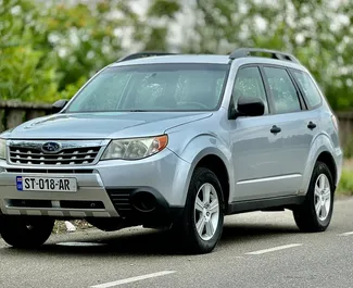 Vista frontale di un noleggio Subaru Forester a Kutaisi, Georgia ✓ Auto #8284. ✓ Cambio Automatico TM ✓ 0 recensioni.