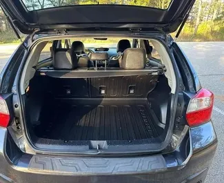 Subaru Crosstrek 2014 disponibile per il noleggio a Tbilisi, con limite di chilometraggio di illimitato.